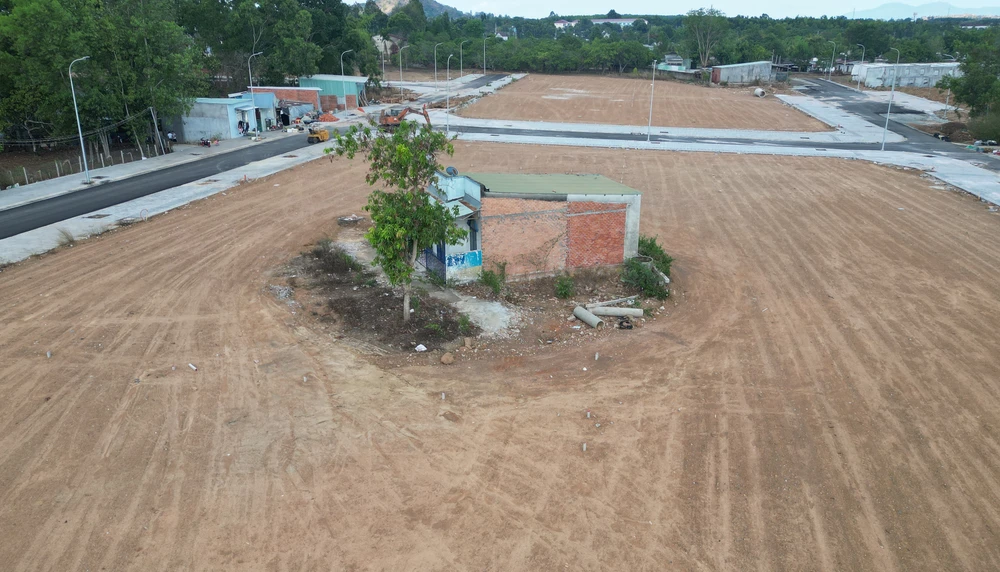 Khu tái định cư 4.jpg