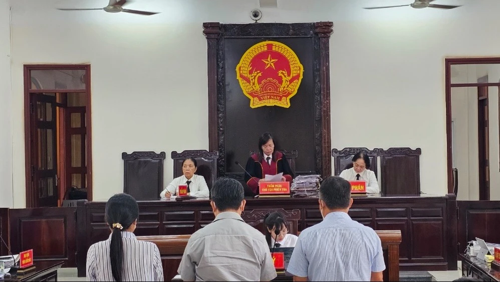 Toà án hai cấp.jpg