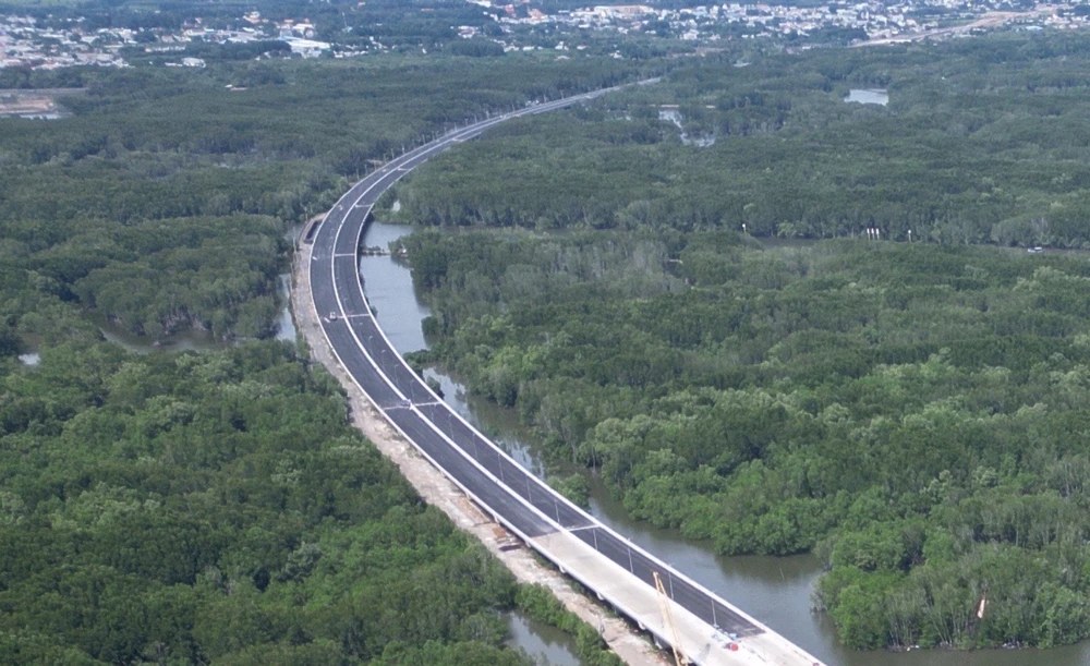 đường cao tốc.jpg