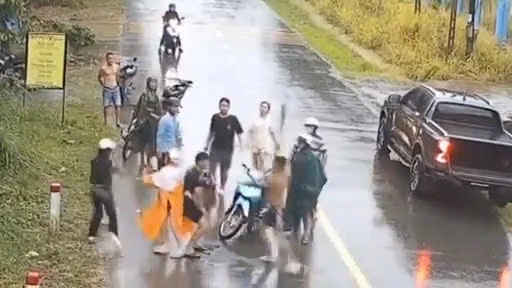 cô gái trẻ 2.jpg