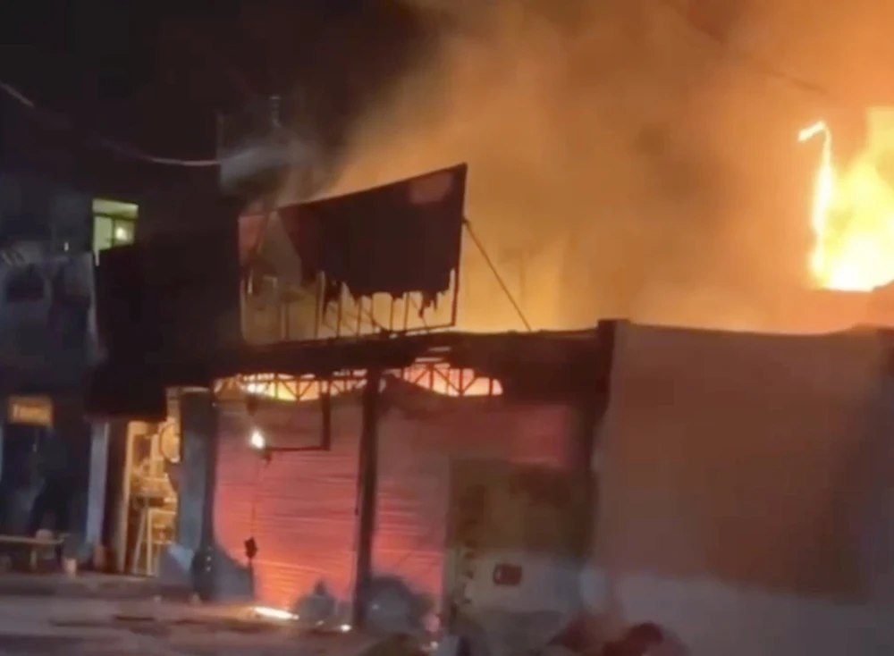 vụ cháy lớn 1.jpg