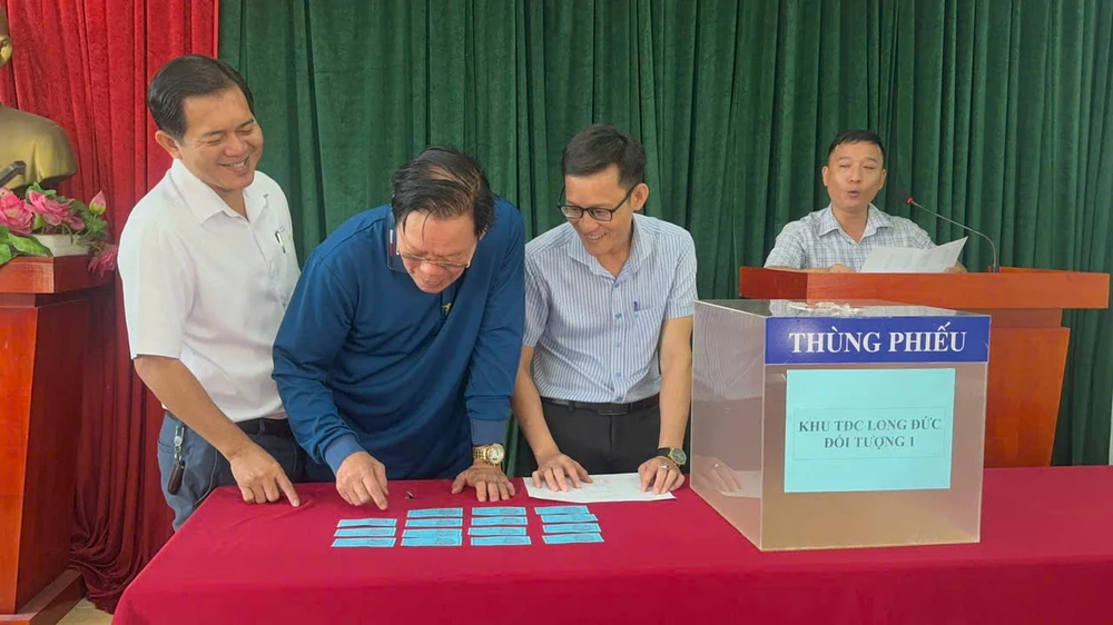 cao tốc Biên Hoà 1.jpg