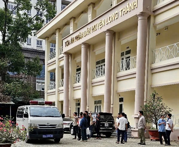 dùng nhục hình..jpg