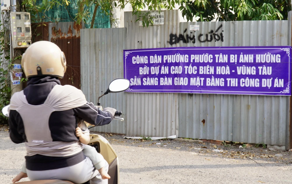 cao tốc Biên Hoà 4.jpg