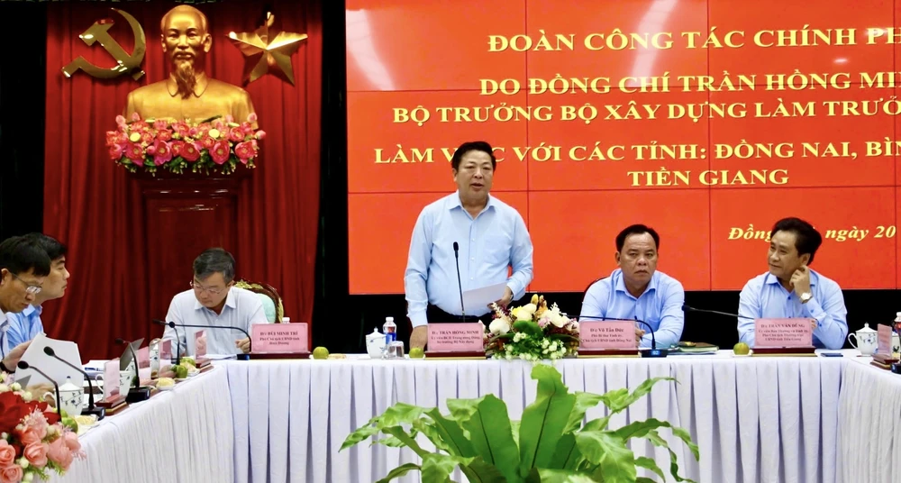đoàn công tác Chính phủ.jpg