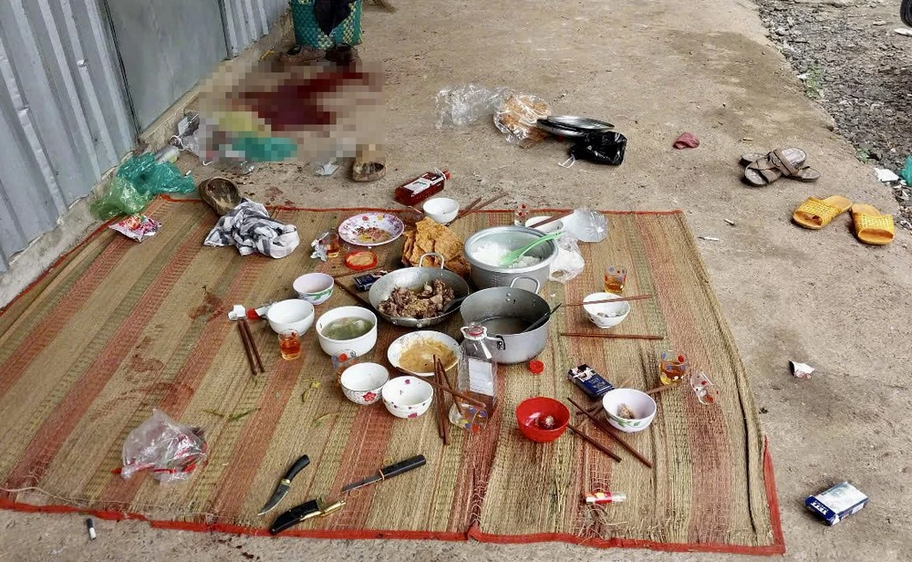 đâm chết bạn.jpg