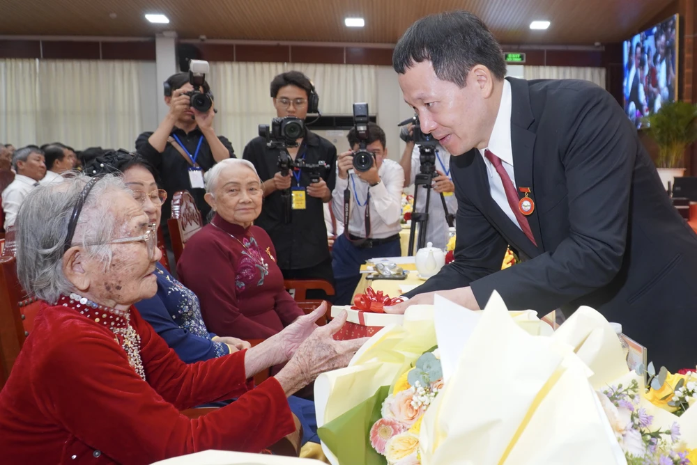 vùng đất đồng nai 3.jpg