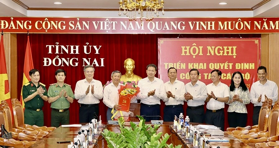 Ban bí thư.jpg