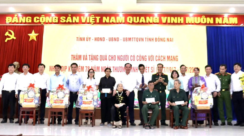 tỉnh Đồng Nai,.jpg