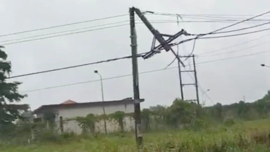 mua lốc xoáy 9.jpg