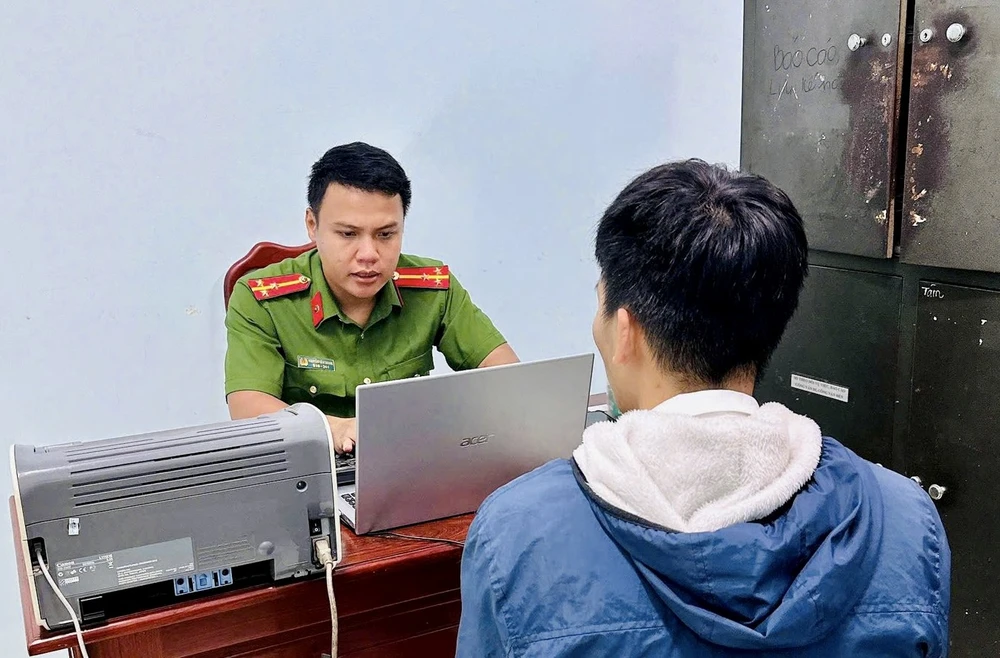 bị tống tiền.jpg