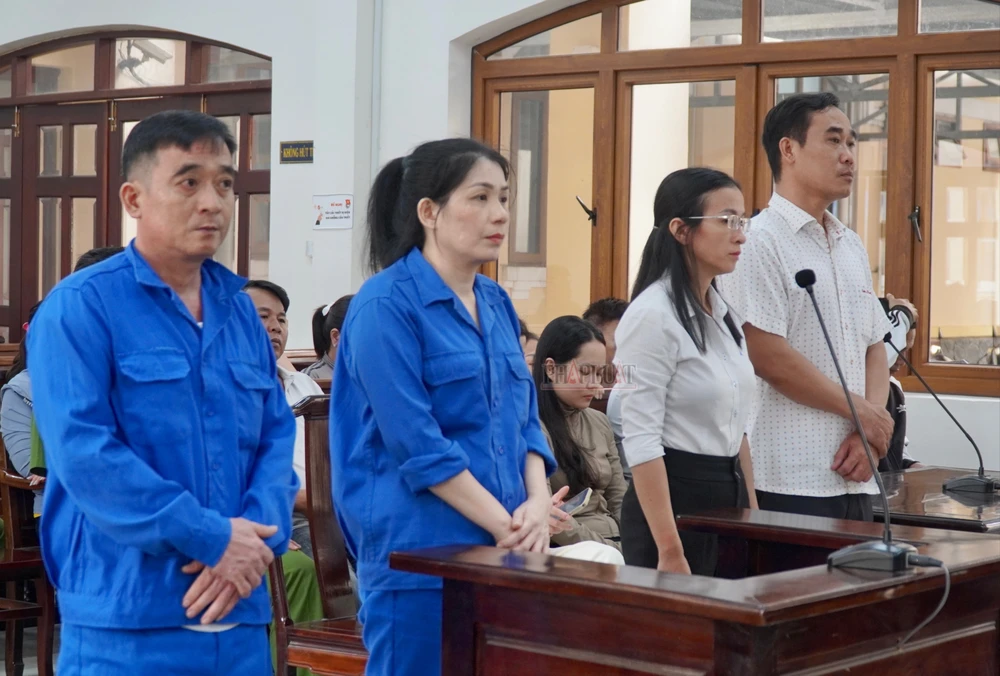 Chủ tịch UBND xã 2.jpg