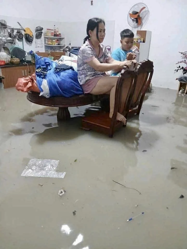 mưa ngập sâu 4.jpg