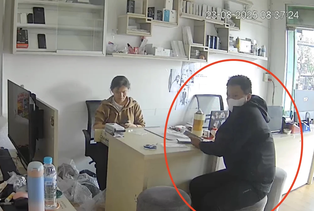 cướp táo tợn.jpg