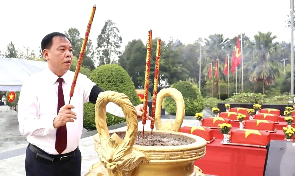 hài cốt liệt sĩ 1.jpg