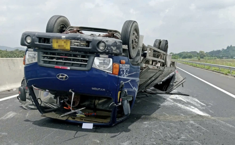 cao tốc Phan Thiết.jpg