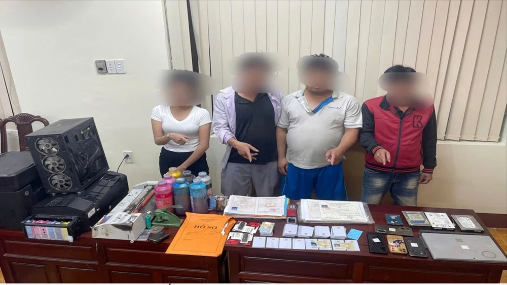 Chíp điện tử .jpg