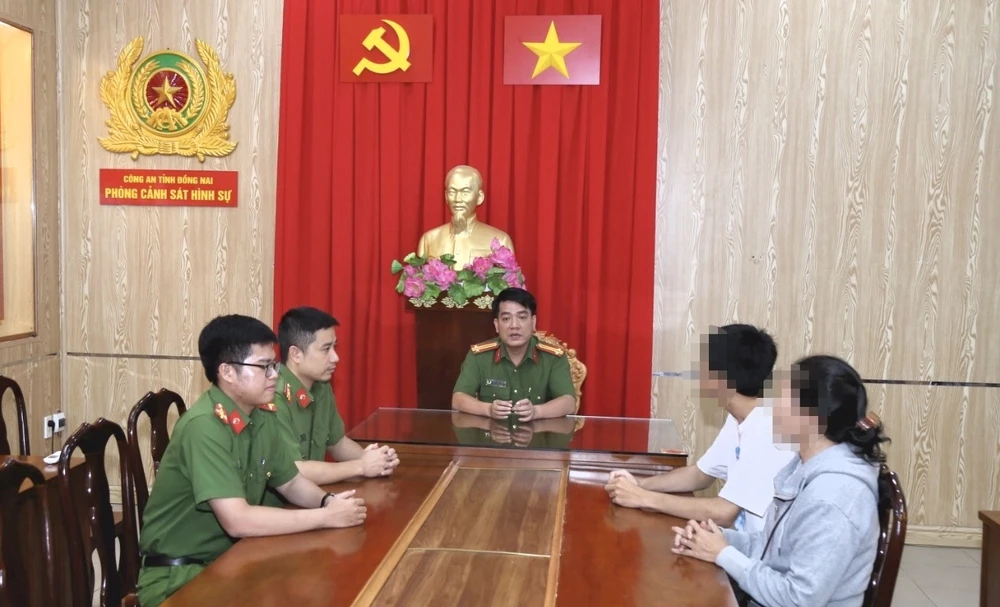 bắt cóc online 2.jpg