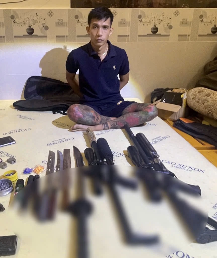 nhân viên tiệm Massage 1.jpg