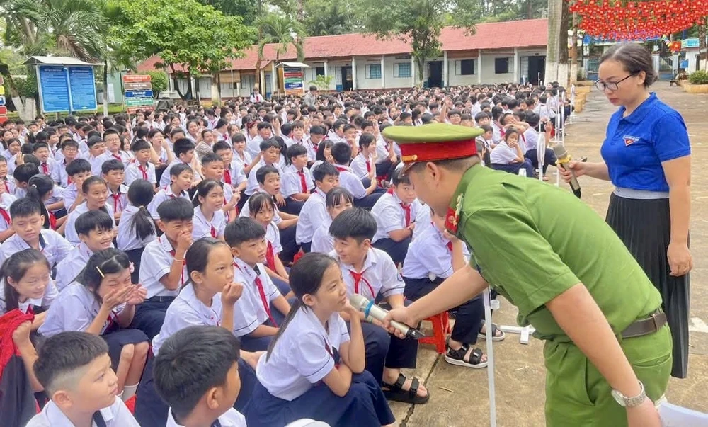 an toàn trường học 3.jpg