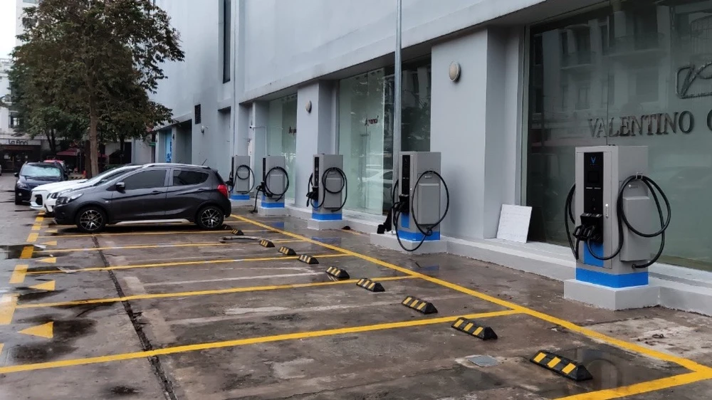 trạm sạc xe điện.jpeg