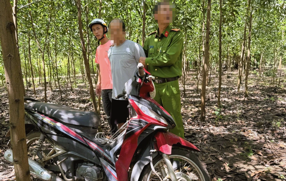 Bắt giữ nghi can cướp giật 40 tờ vé số ở Đồng Nai