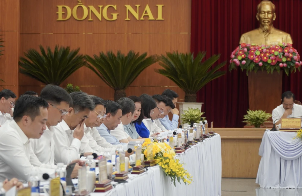 Thường vụ Thành ủy 7.jpg