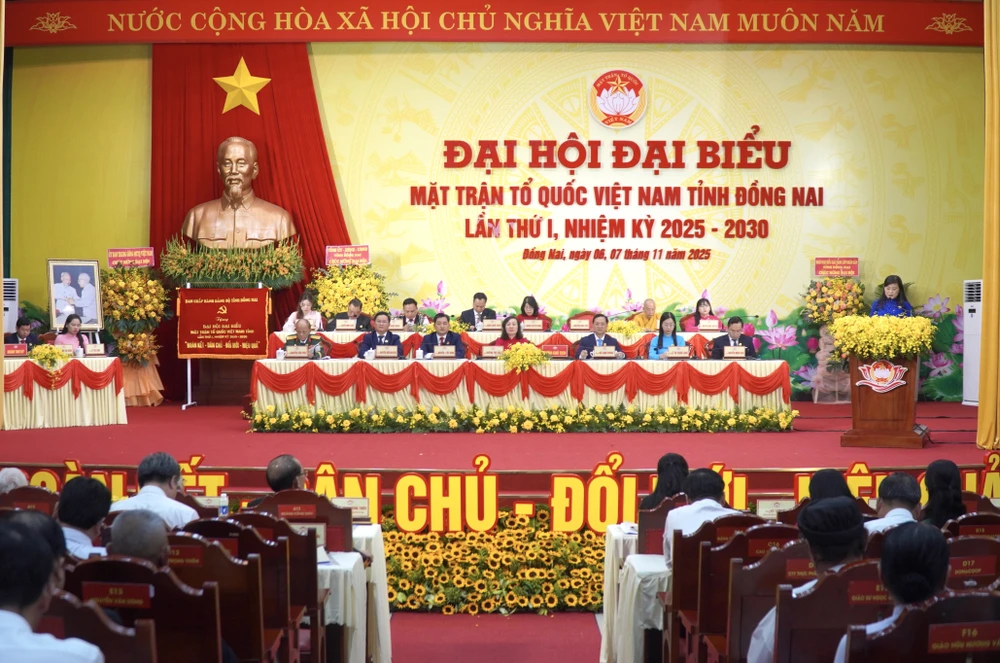 dân tộc 5.jpg