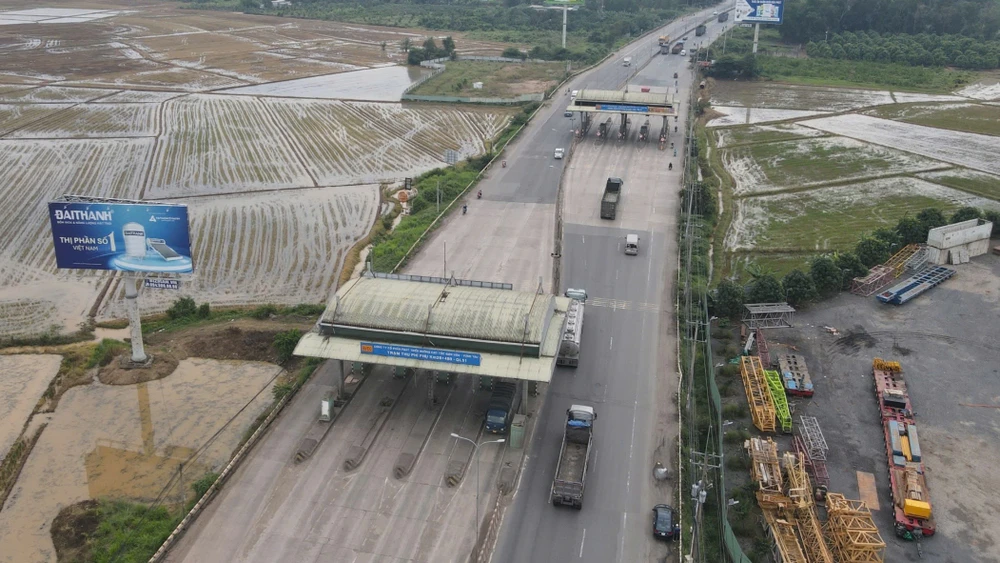 quốc lộ 51.f.jpg