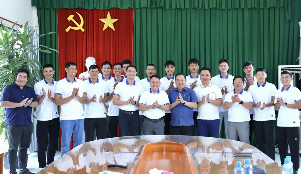 bóng chuyền 2.jpg