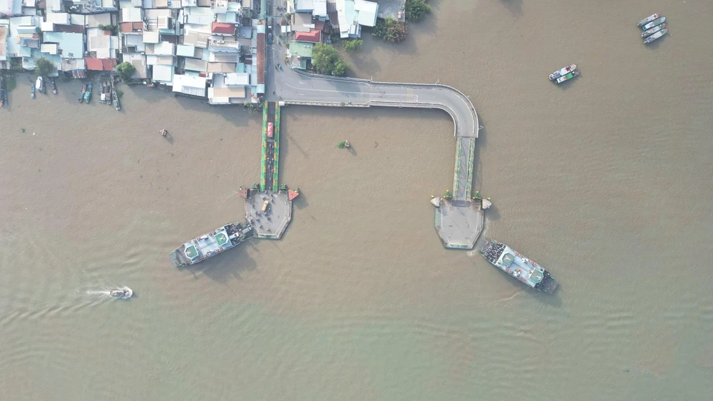 cầu Cát Lái ..jpg