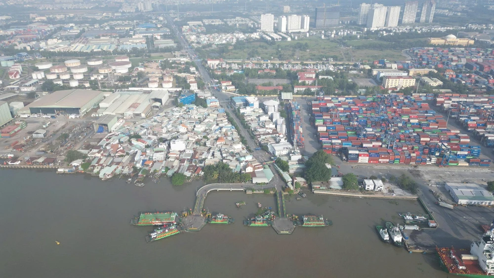 cầu Cát Lái a.jpg