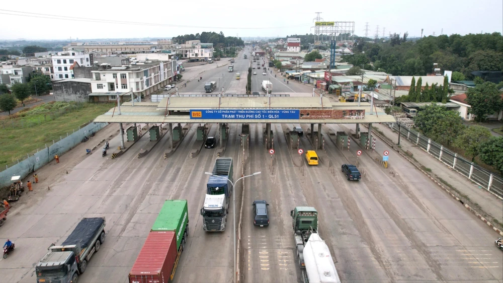 trạm thu phí.jpg