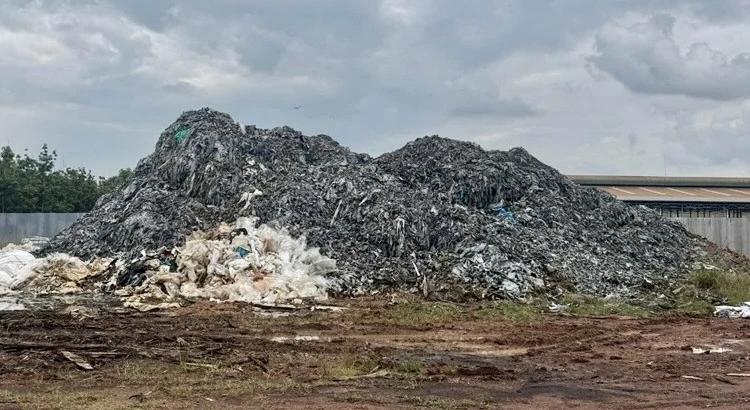 ô nhiễm môi trường 2.jpg