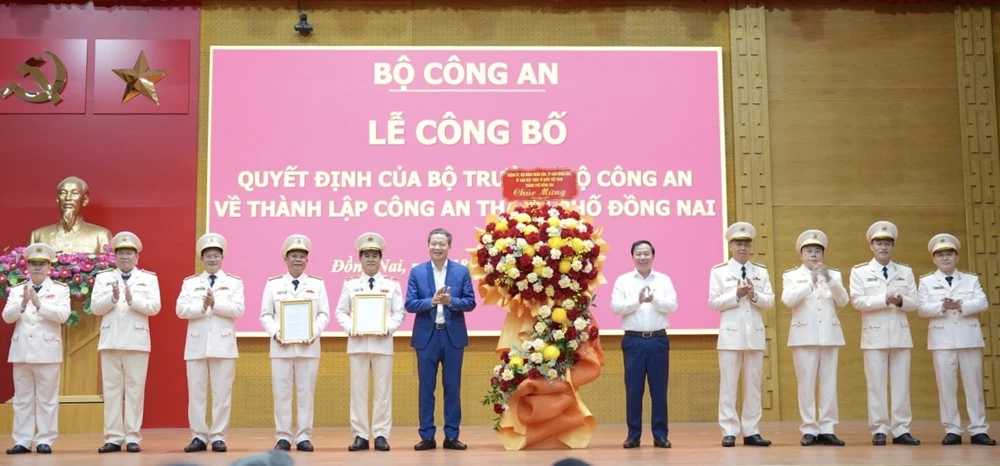 Bộ trưởng 3.jpg