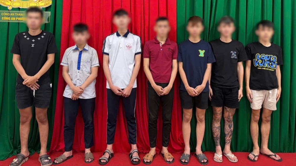 thanh thiếu niên.jpeg