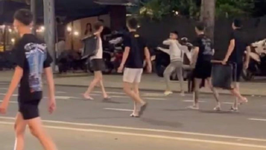 thanh thiếu niên.jpeg