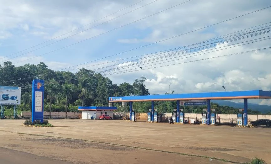 Cây xăng của Công ty Nam Tây Nguyên tại thôn 7, xã Trường Xuân, huyện Đắk Song Cây xăng của Công ty Nam Tây Nguyên tại thôn 7, xã Trường Xuân, huyện Đắk Song