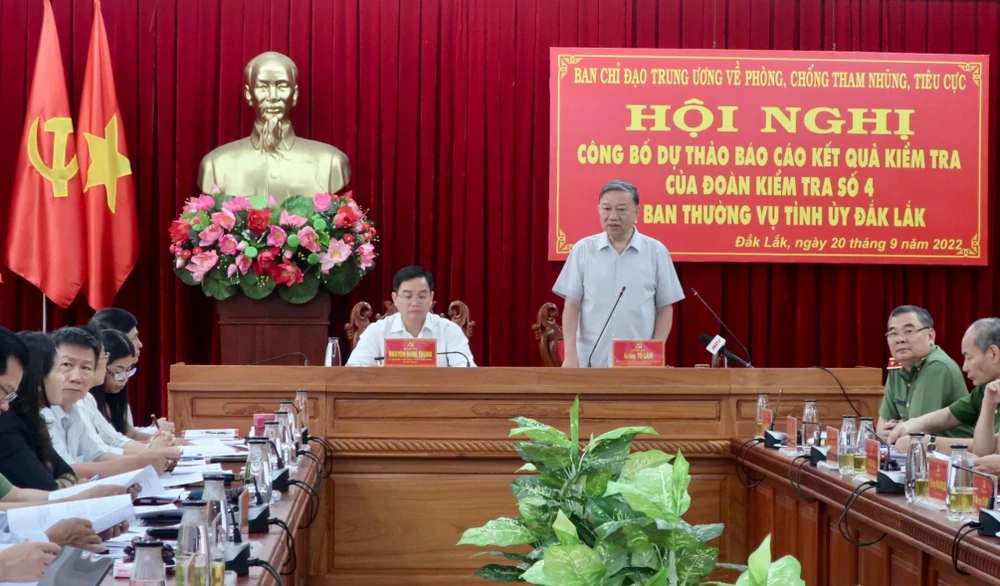 Bộ trưởng Tô Lâm phát biểu tại hội nghị. Ảnh: LX