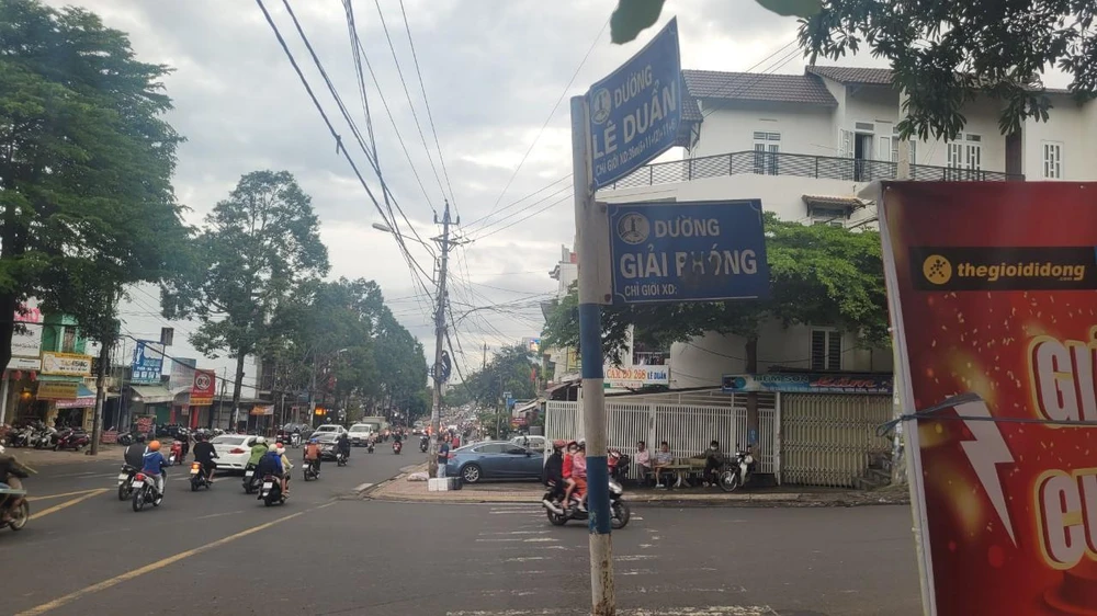 Đường Giải Phóng ở phường Tân Thành. Ảnh: VL