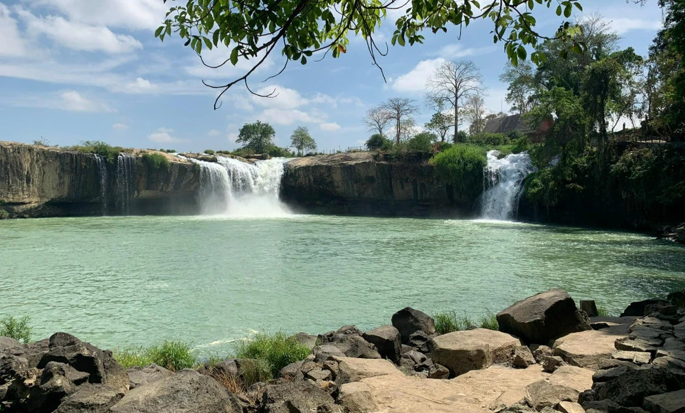 Cụm thác Đrây Nur - Gia Long. Ảnh: AX