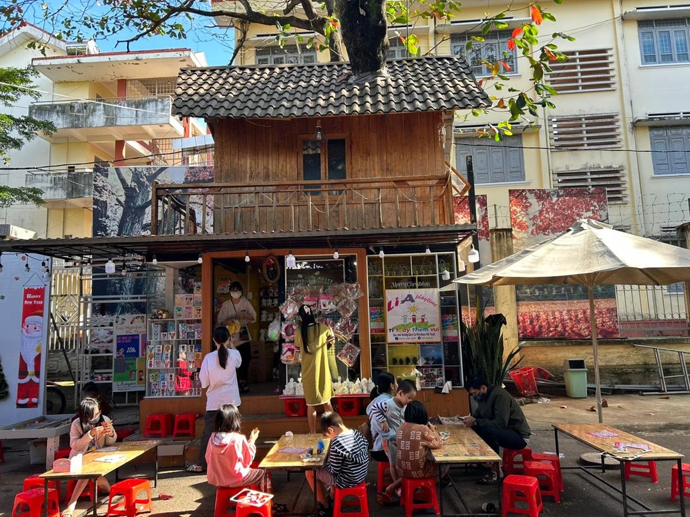 Không gian vui chơi của trẻ em. Ảnh: VŨ LONG