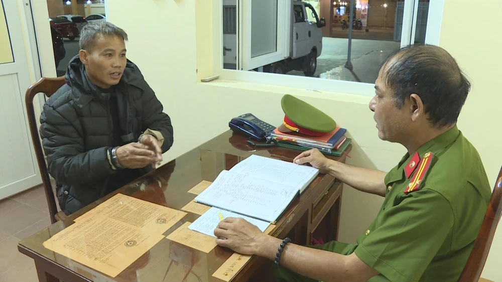 Phan Phúc Lài tại cơ quan điều tra. Ảnh: ĐS