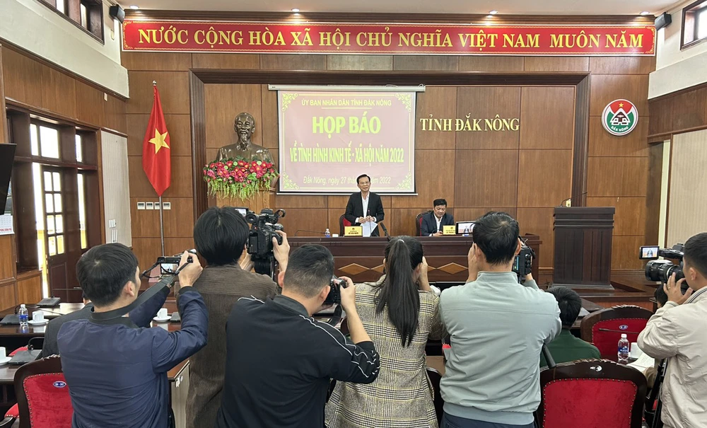 Toàn cảnh buổi họp báo. Ảnh: VŨ LONG