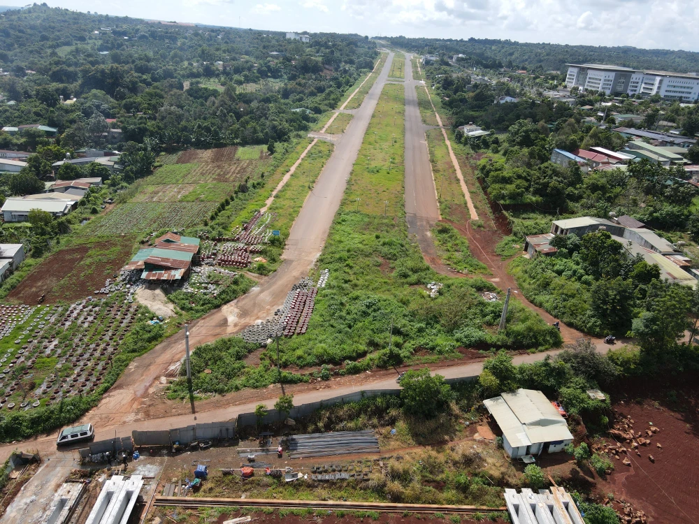 Đường đại lộ Đông Tây TP Buôn Ma Thuột. Ảnh: HĐ Đường đại lộ Đông Tây TP Buôn Ma Thuột. Ảnh: HĐ