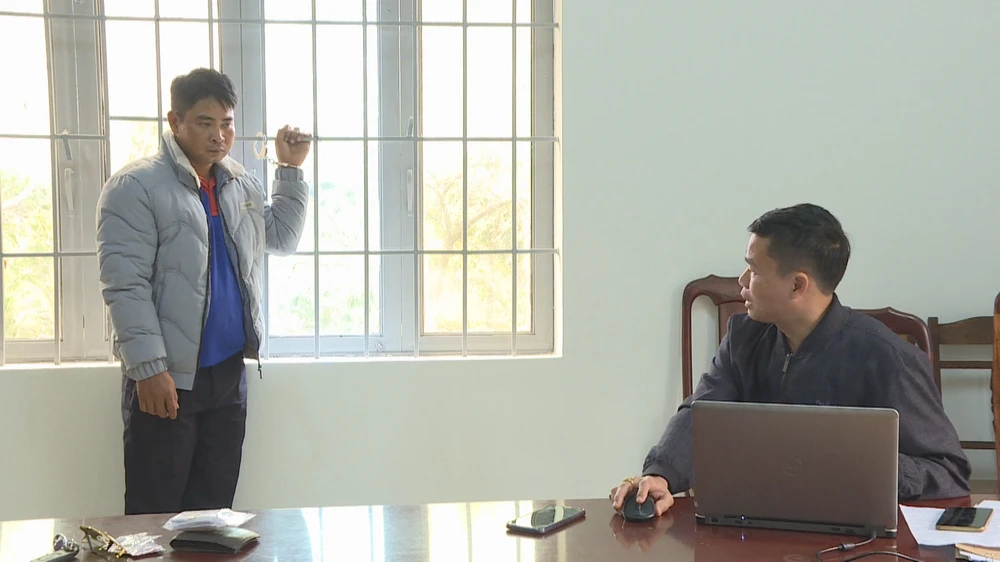 Nguyễn Văn Hà tại cơ quan công an. Ảnh: ĐS