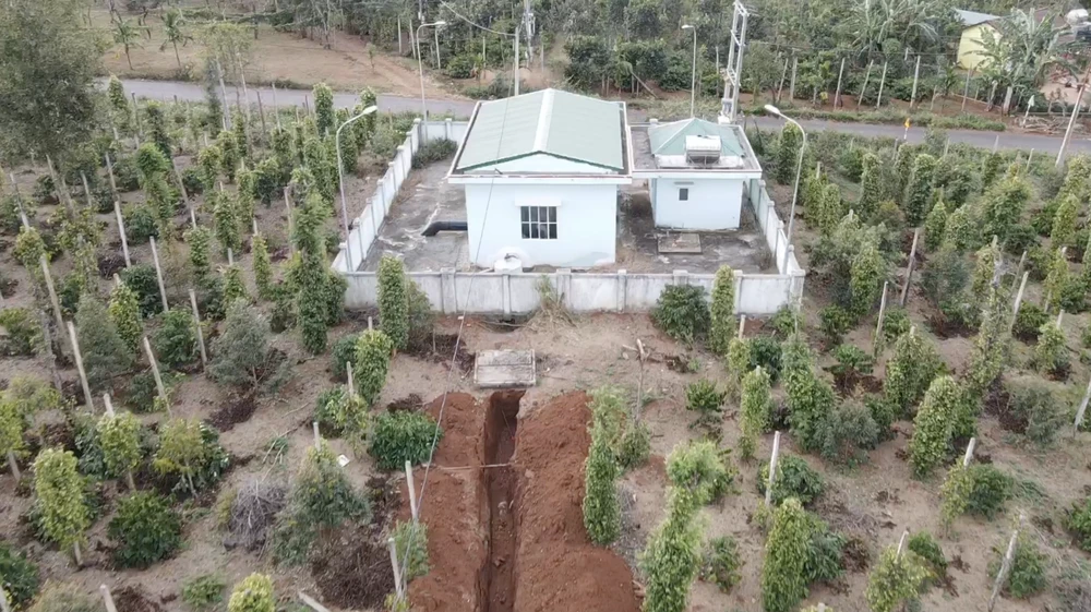 Theo chủ đầu tư hiện nay đã đào được 4.500m để thử áp từng đoạn. Ảnh: NH Theo chủ đầu tư hiện nay đã đào được 4.500m để thử áp từng đoạn. Ảnh: NH