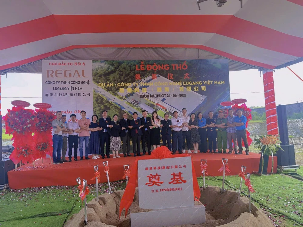 Công ty TNHH Công nghệ LuGang Việt Nam tổ chức lễ động thổ dự án ở KCN Hòa Phú. Ảnh: CTV