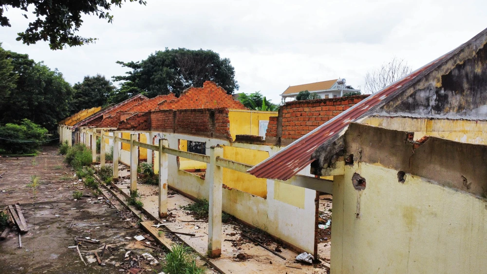 Bỏ dở xây trường tiểu học vì nhà thầu và chủ đầu tư bất đồng quan điểm ảnh 3