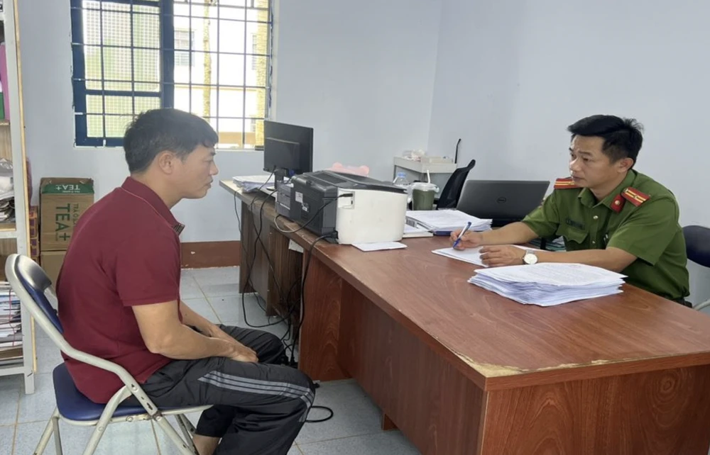 Một cán bộ địa chính ở Đắk Nông bị bắt